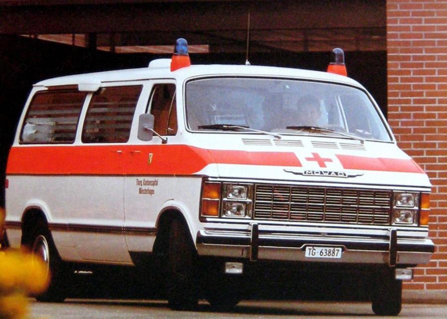  Dodge B-Series Van B-300 Ambulance 1985 года  (фото 1 из 1)